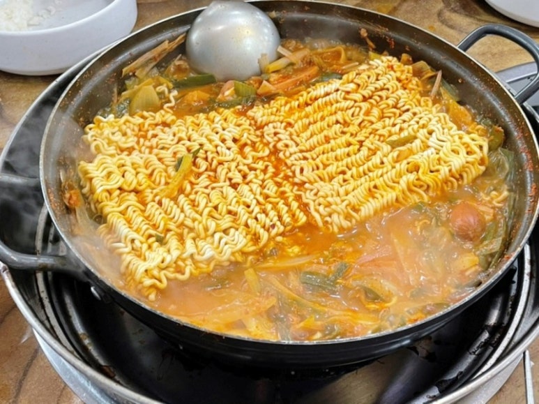 송탄부대찌개 이미지
