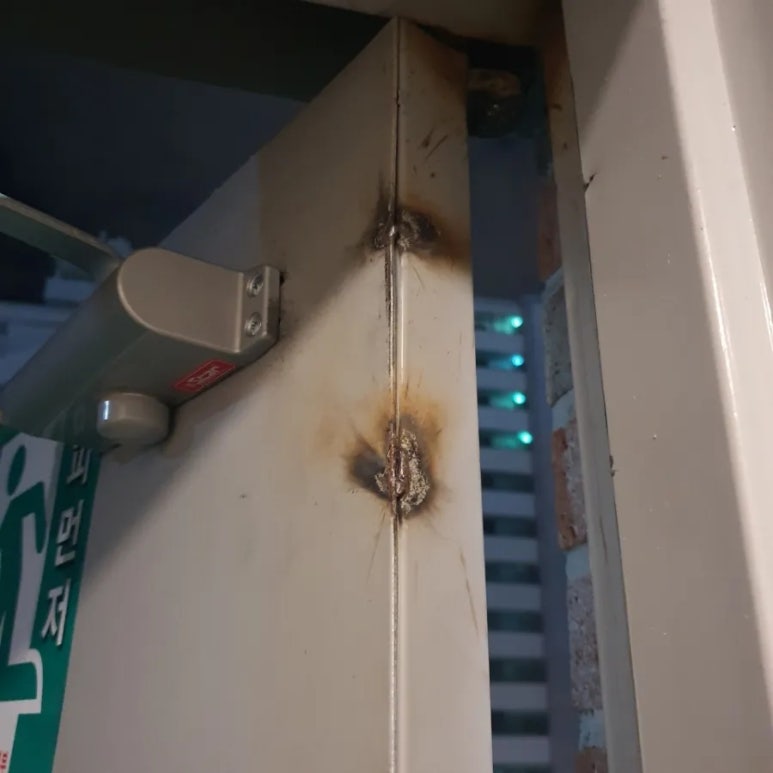비상구노래연습장 이미지
