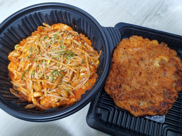 동해물과아구찜 이미지