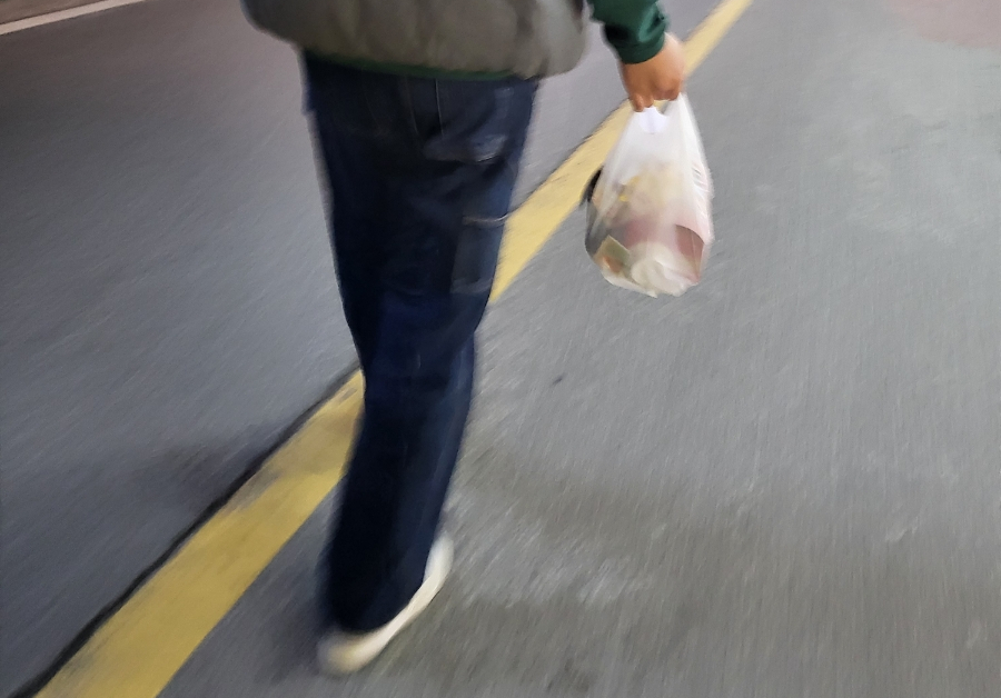 꾸브라꼬숯불두마리치킨충주점 이미지