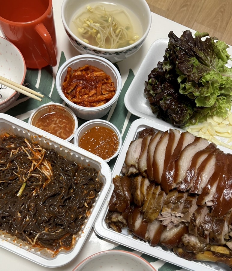 수빈족발 이미지