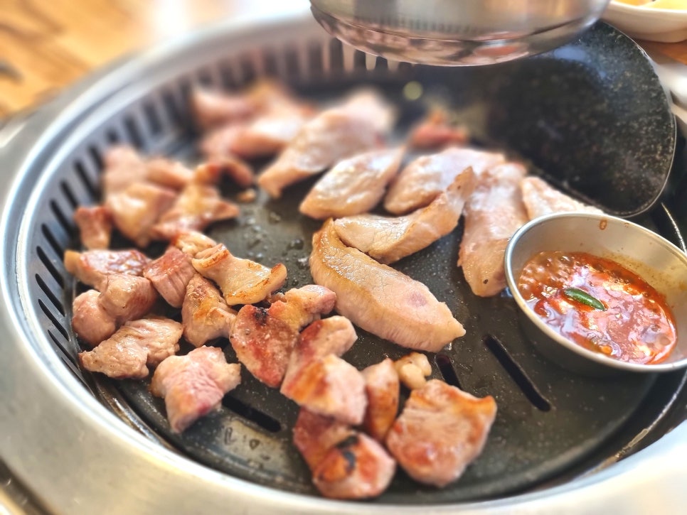 암돼지싸롱무전점 이미지