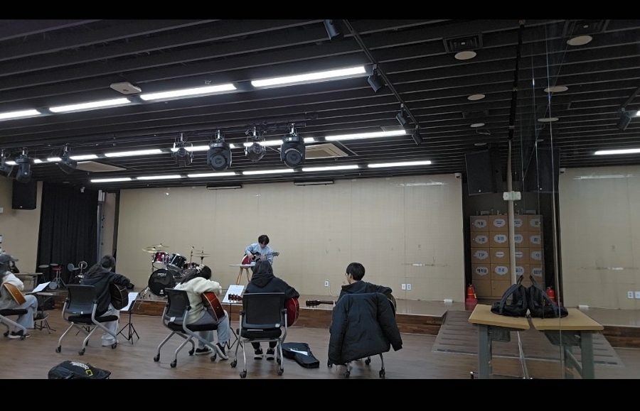 로망스악기 이미지