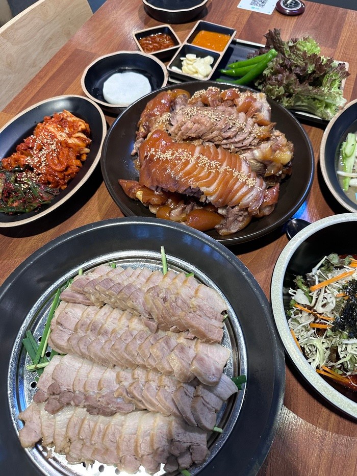 더맛있는족발 이미지