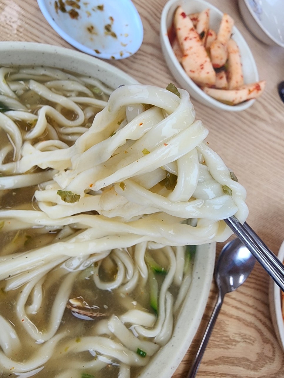 비봉손칼국수 이미지