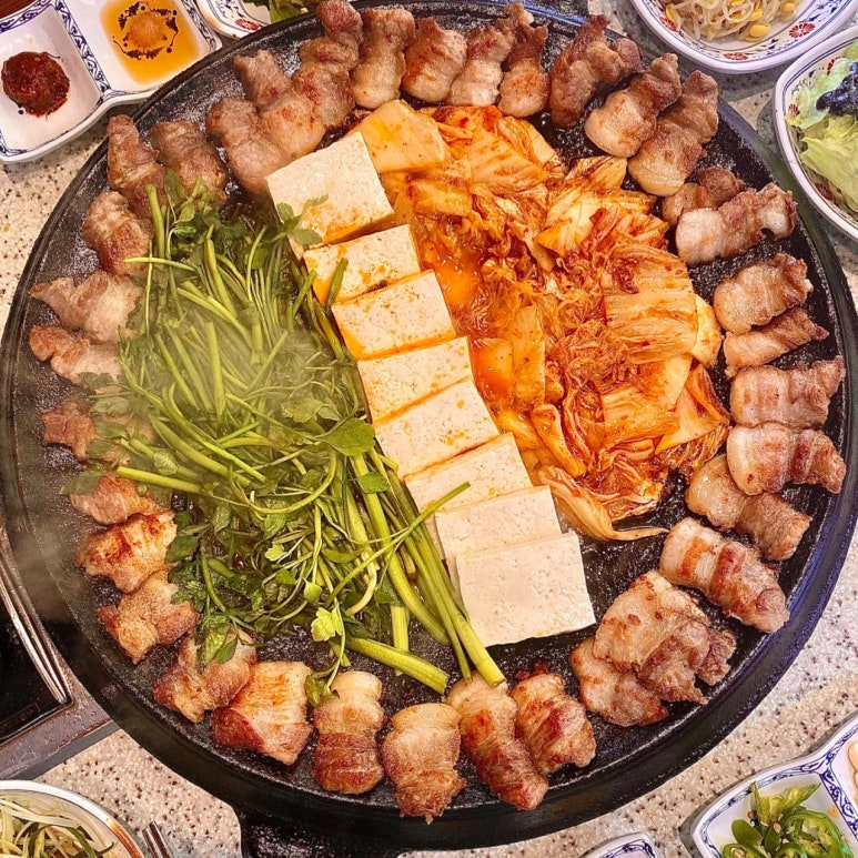 진짜무쇠삼겹청주 이미지