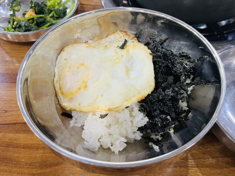 탕가네생고기김치찌개삼겹살 이미지
