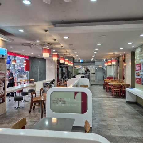 KFC둔촌동매장 이미지