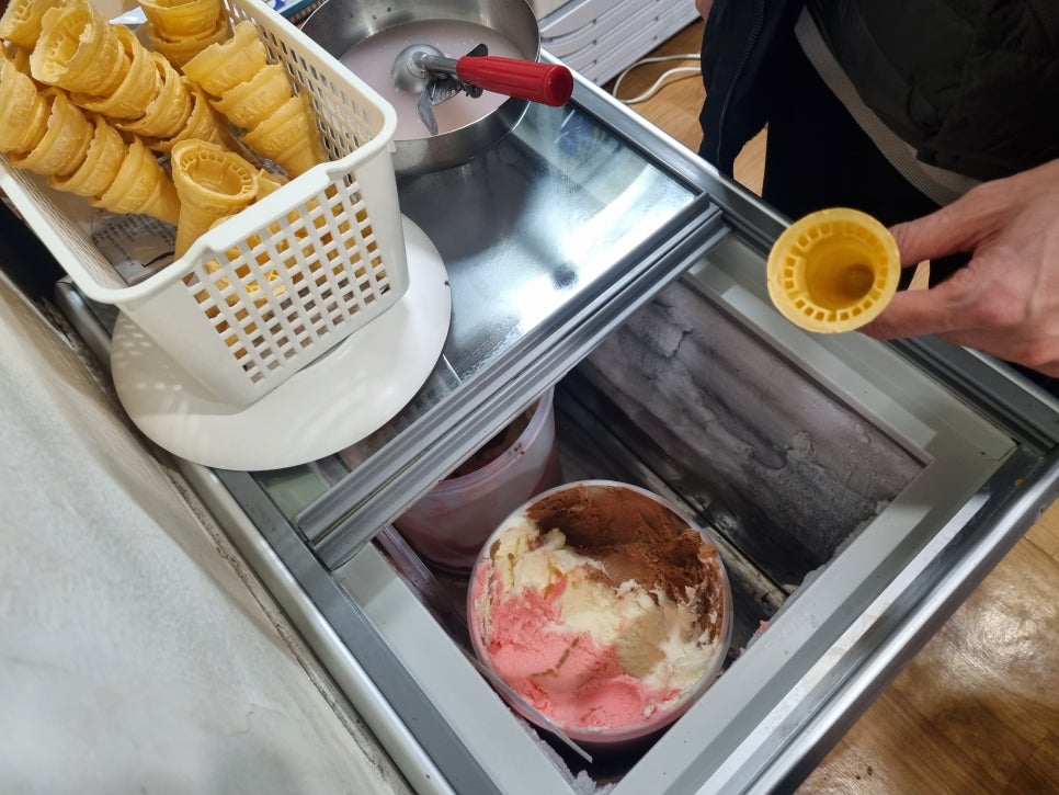 흥부네돈돼지 이미지