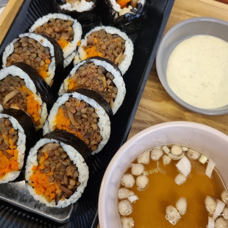 쏘스정김밥 이미지