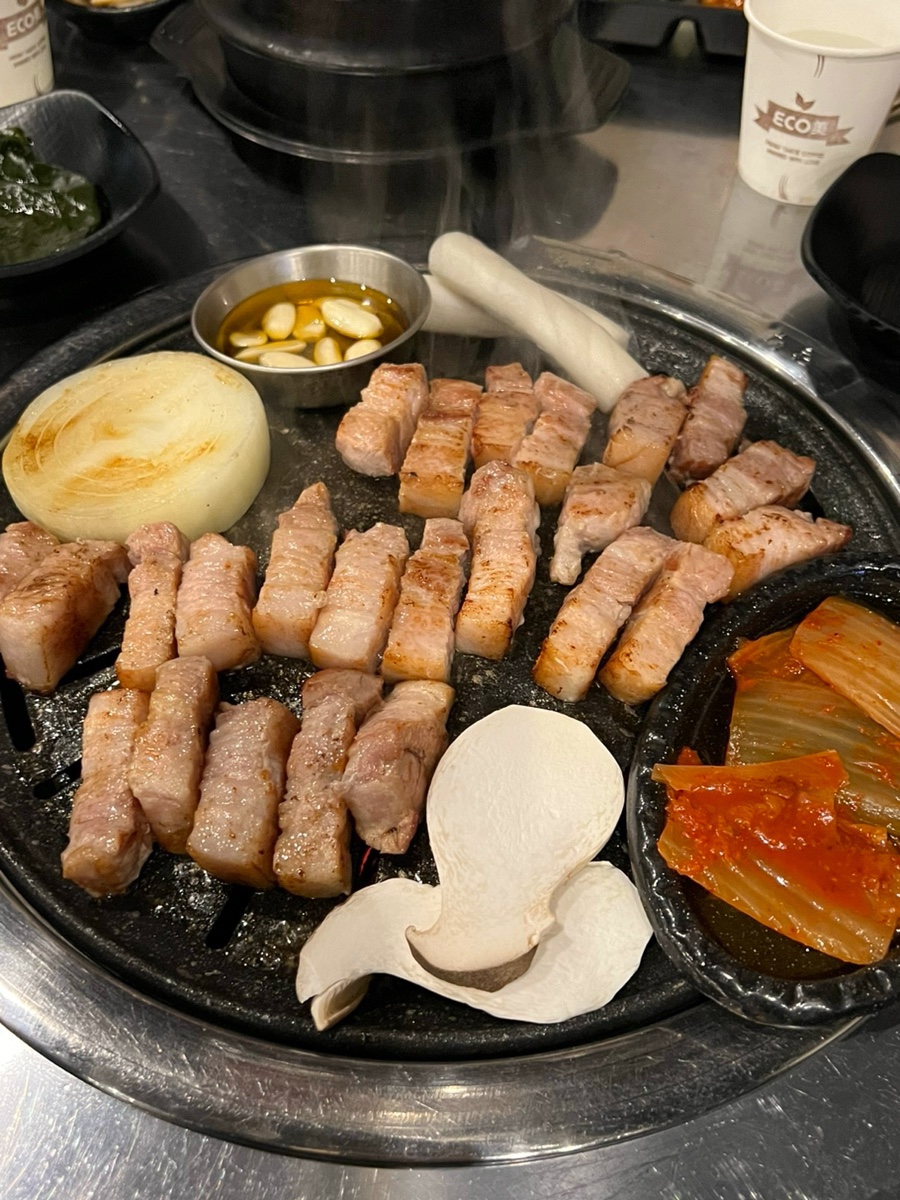 돼지전설 이미지
