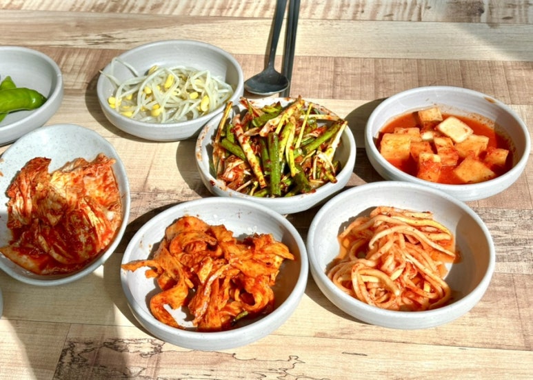 24시돌솥밥설렁탕 이미지