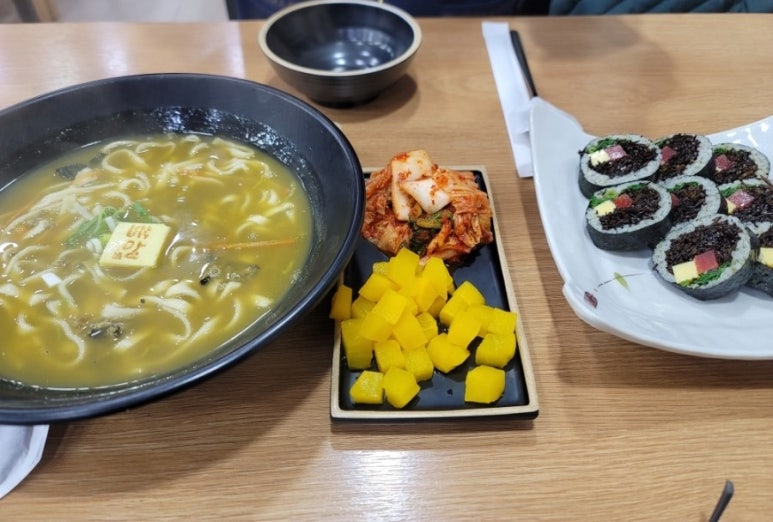 배말칼국수김밥통영서호점 이미지