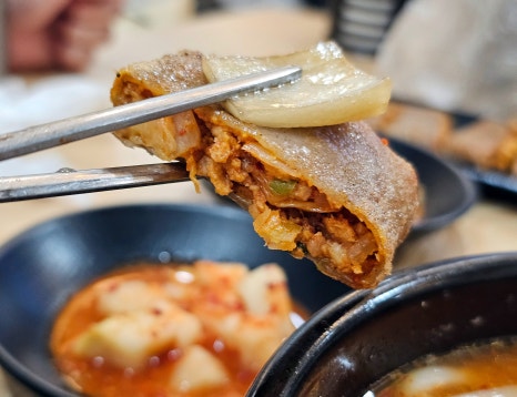 수정닭반마리칼국수 이미지