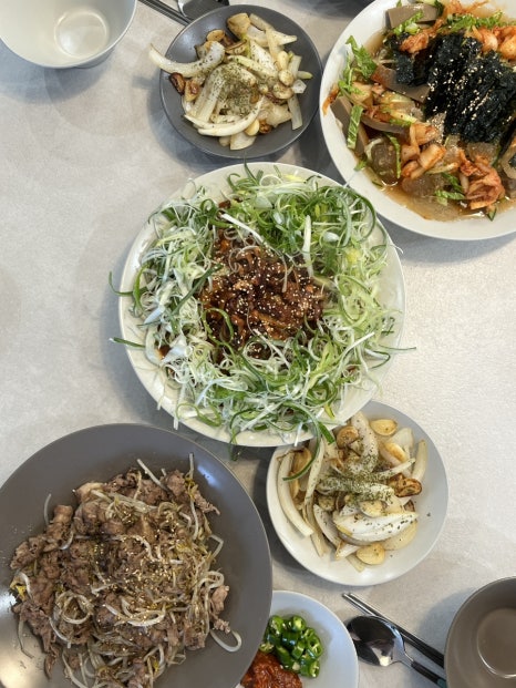 모두 예쁘게 피어나 이미지