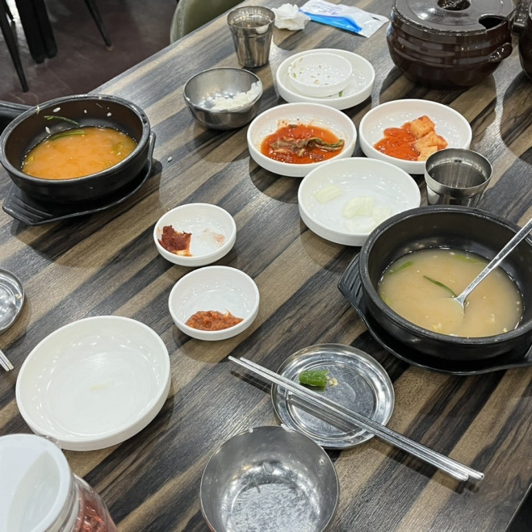 돈국밥 본점 이미지