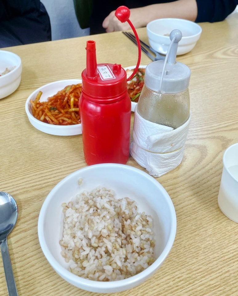 홍두깨손칼국수먹어보면알아 이미지