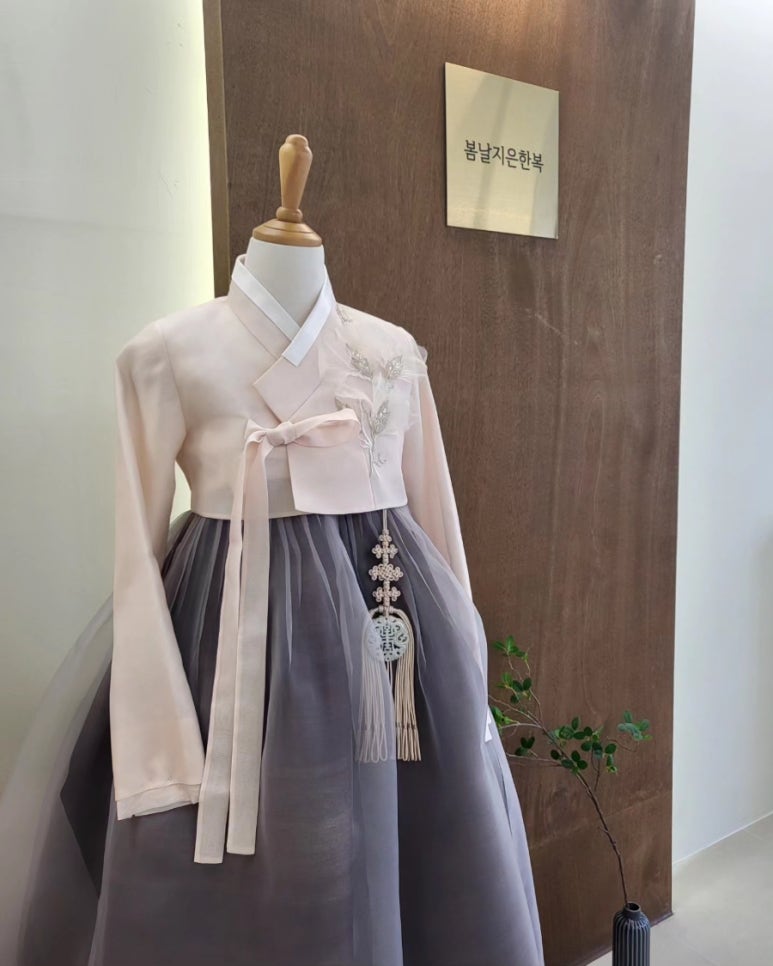 봄날지은한복 이미지
