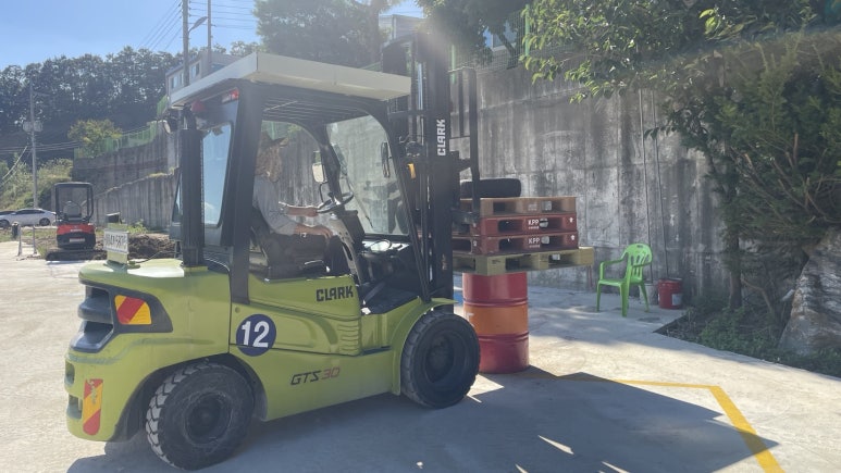 강남지게차 이미지