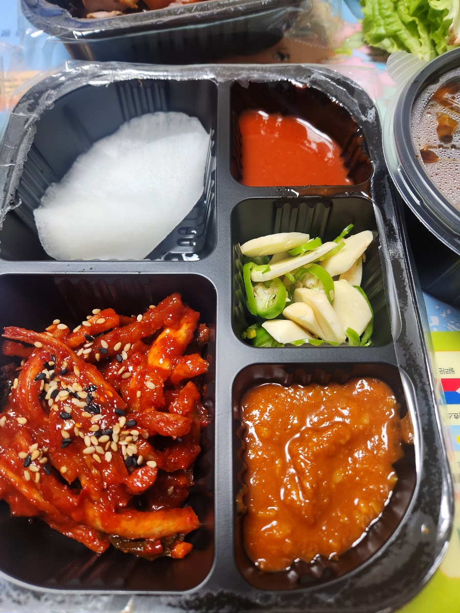 무친족발 이미지