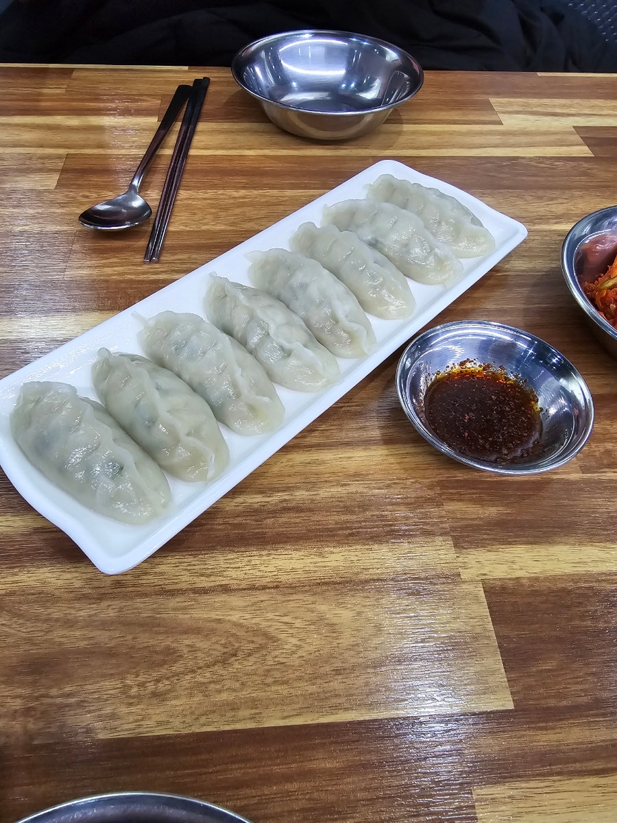 언양닭칼국수통도사점 이미지