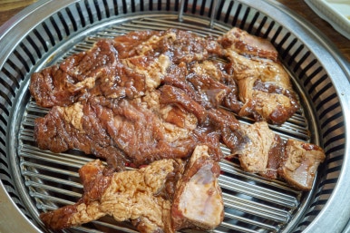 ３３돼지숯불갈비 이미지
