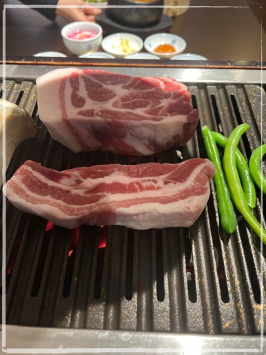 한돈짝갈비 이미지