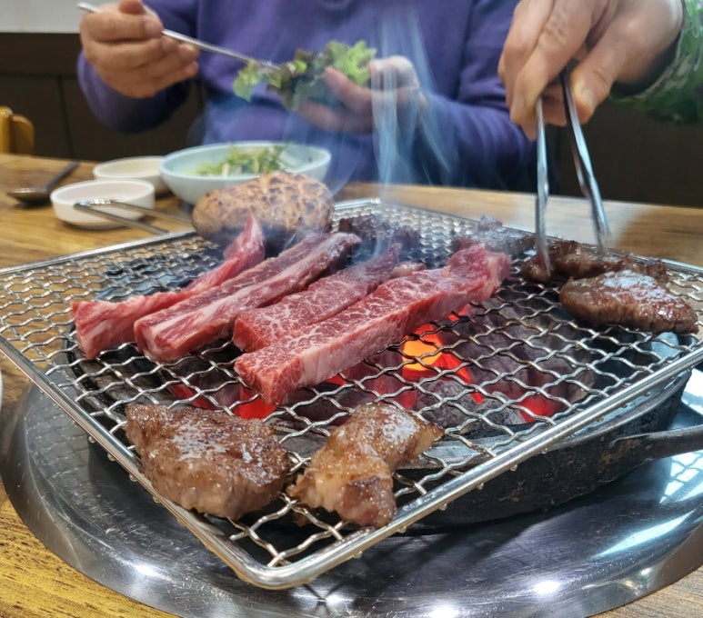 한우마당숯불고기 이미지