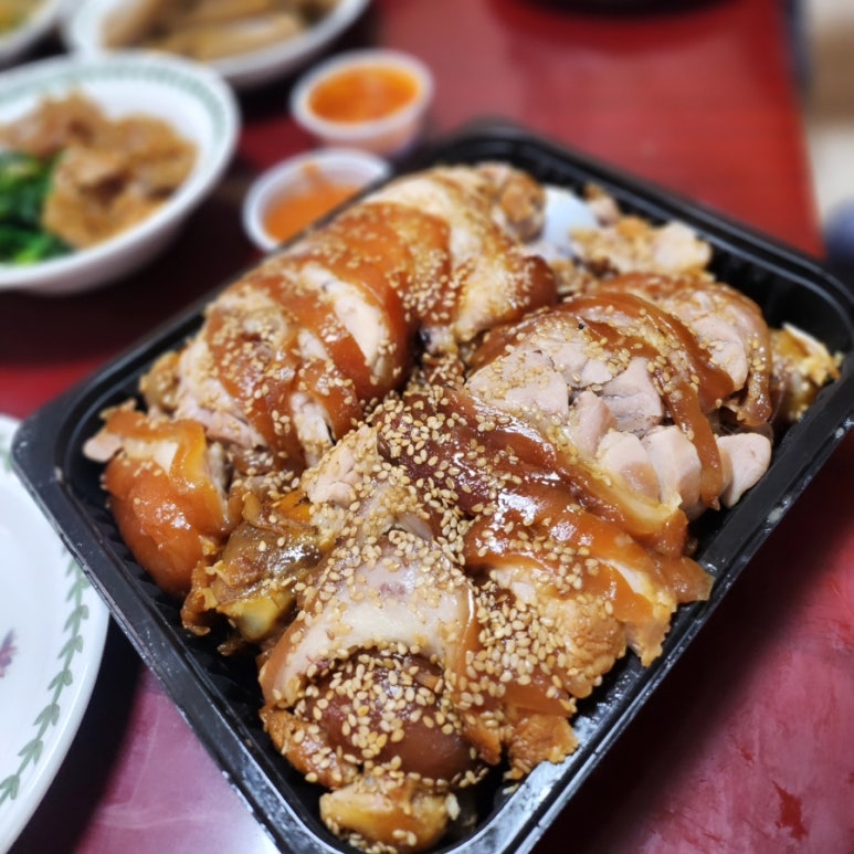 다와솥뚜껑삼겹살 이미지