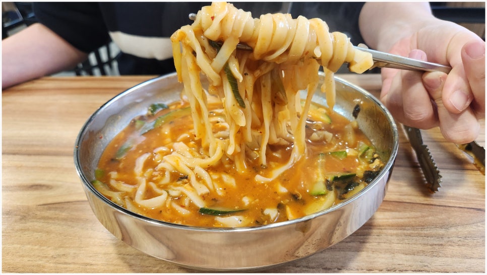 초당칼국수 이미지