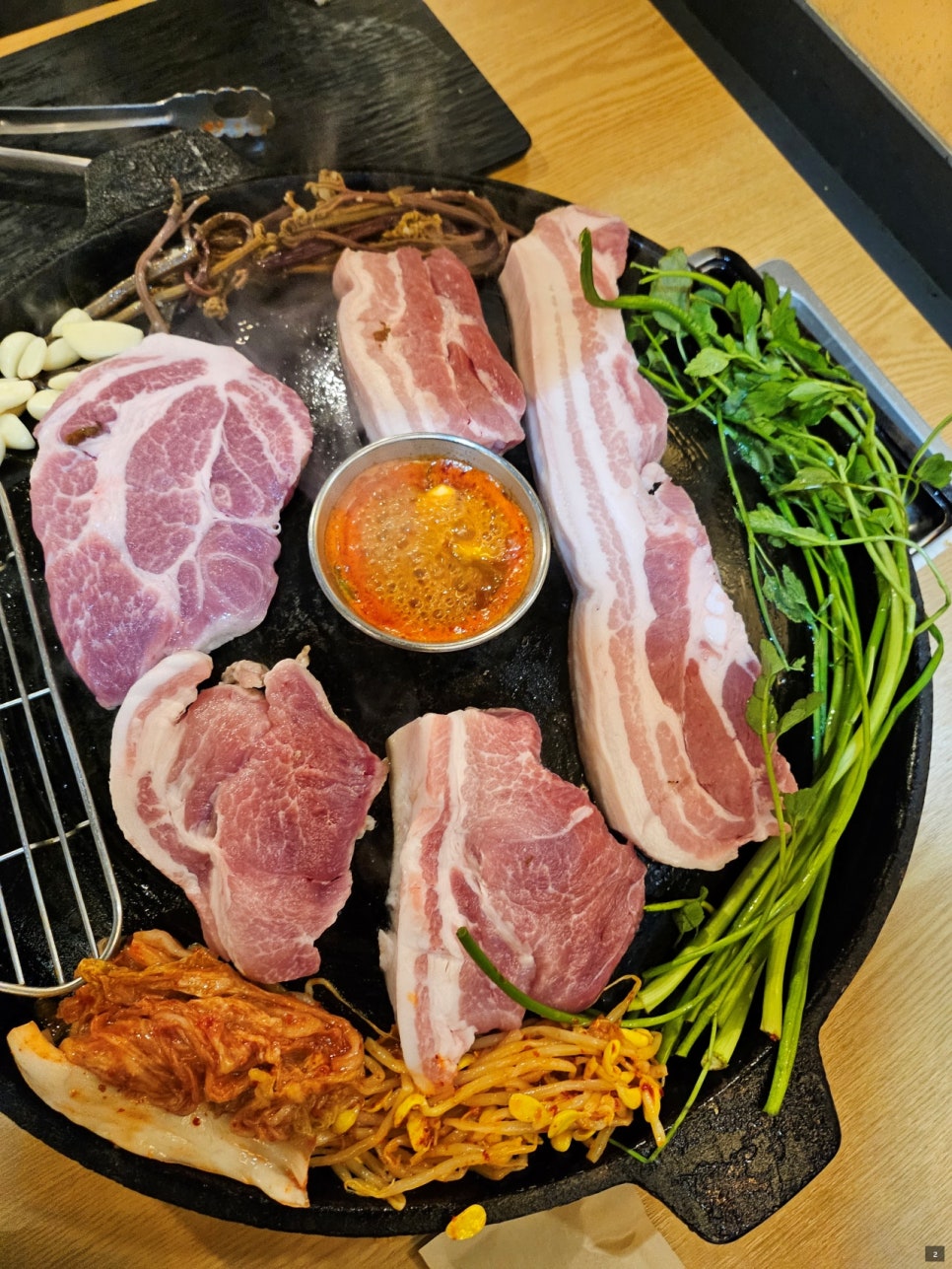 온유월 솥뚜껑삼겹살 본점 이미지