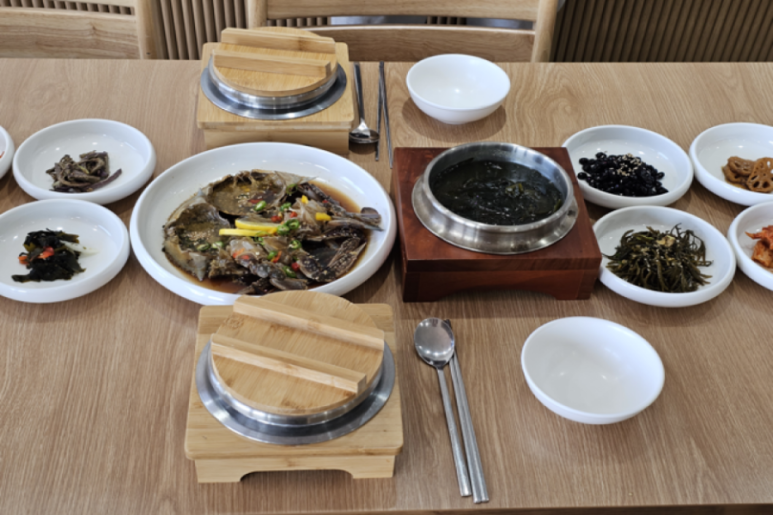 꽃피는진도횟집 이미지