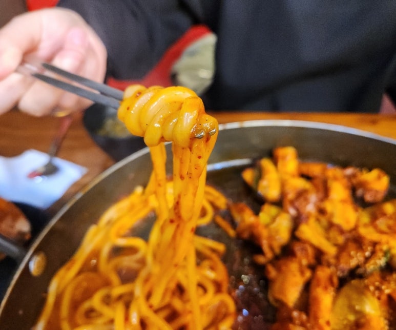 유가네닭갈비거제아주점 이미지