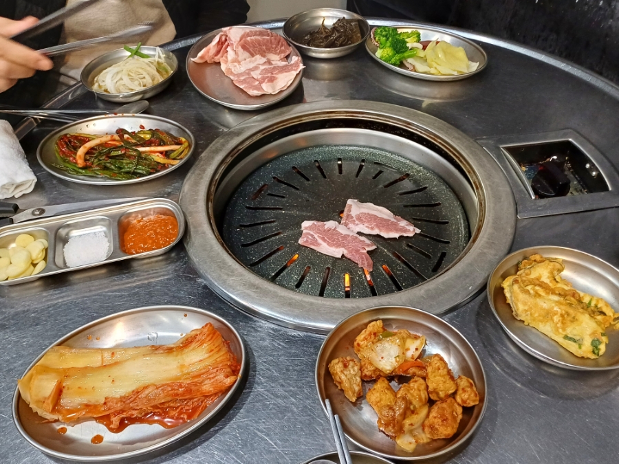 꿀꿀이집뒷고기 이미지