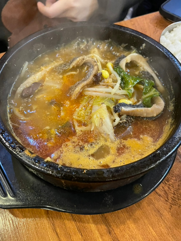 차돌이해장국 이미지