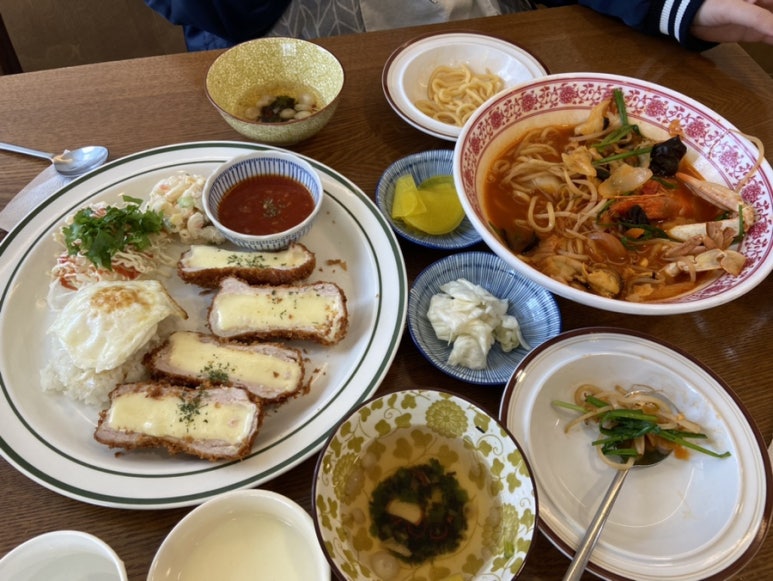 봉쥬르돈까스 이미지