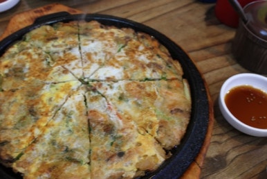 옛날보리밥삼색칼국수 이미지
