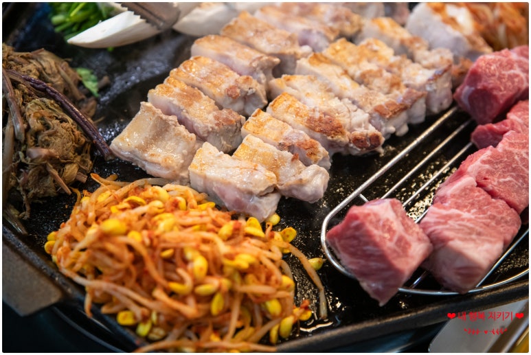 첨단솥뚜껑삼겹살 이미지