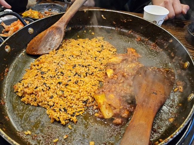 유가네닭갈비봉담 이미지