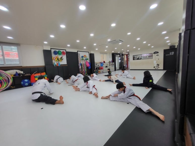 행복한태권스쿨 이미지