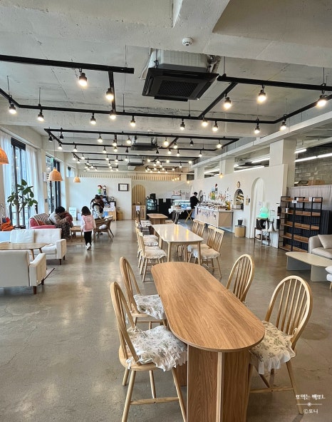 아쁠뤼스(APLUS) 이미지