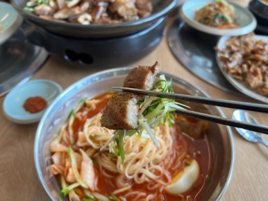 조선본갈비밀면 이미지
