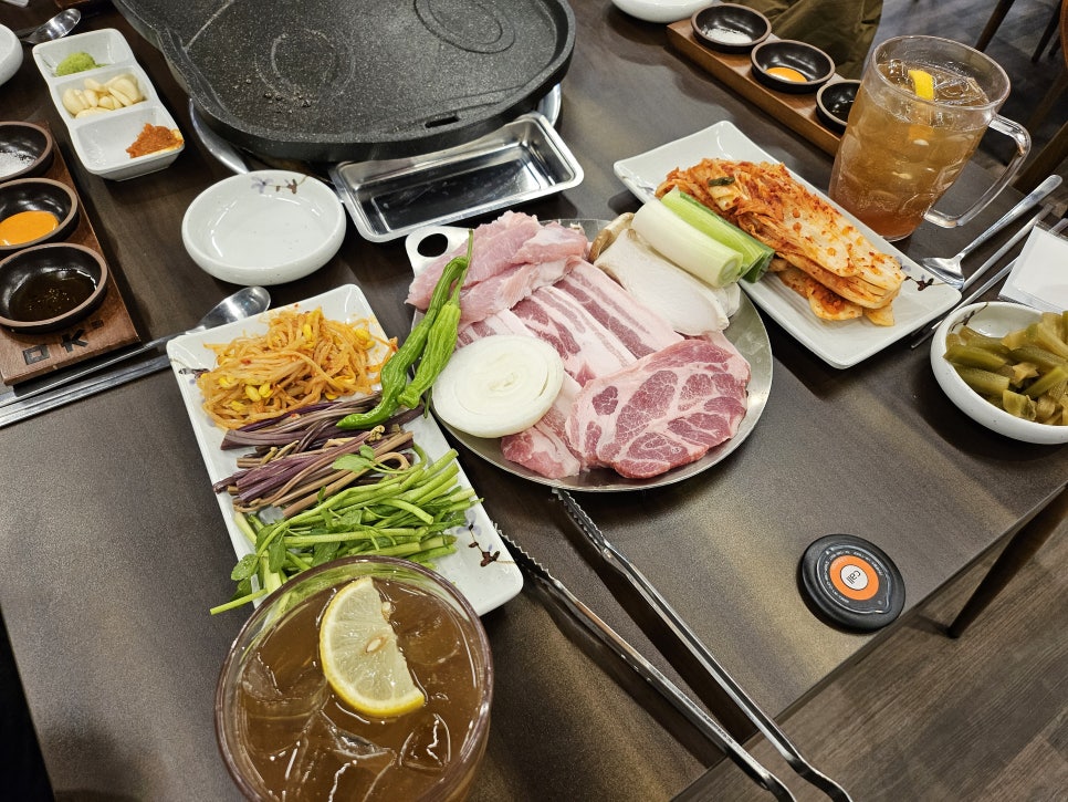 고기뭉치 이미지
