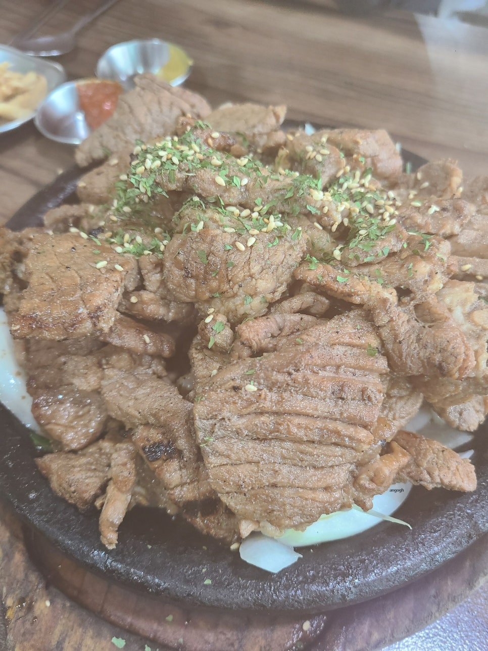 돌숯불갈비식당 이미지
