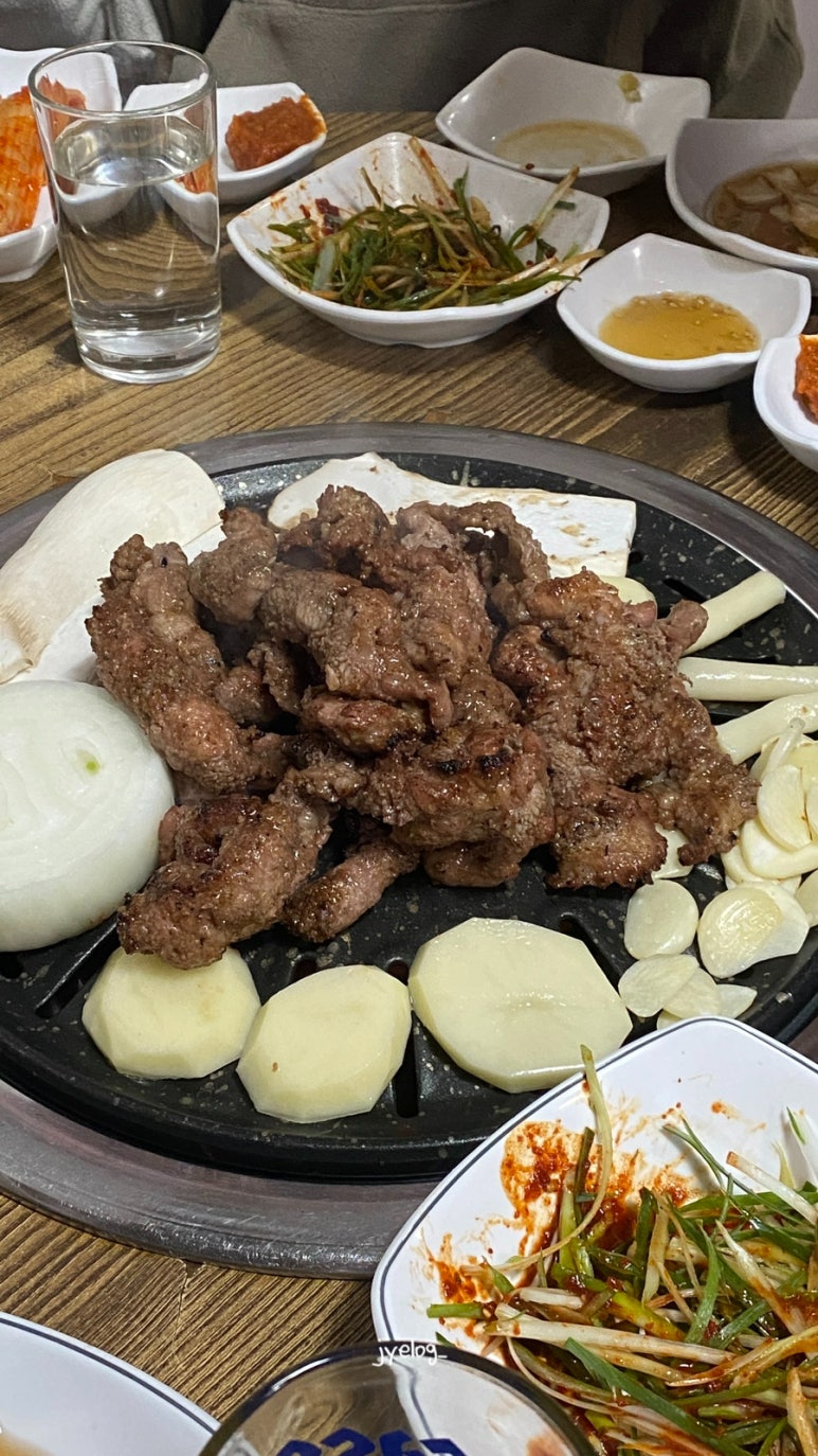 건방진오돌뼈 이미지