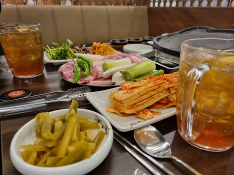 고기뭉치 이미지
