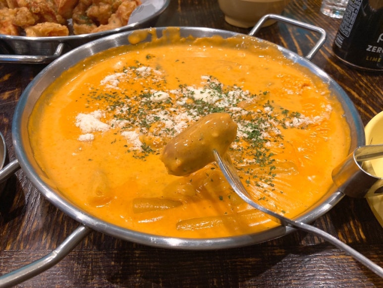 카페모모 한앤둘치킨 이미지