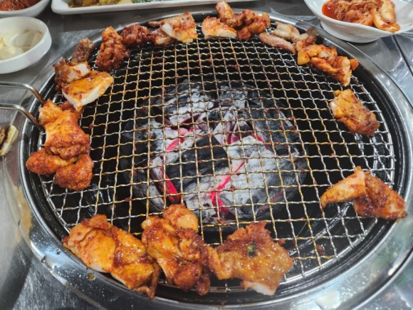 근동숯불구이 이미지