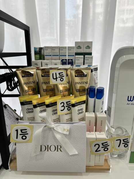 네일더예쁜푸스온탑 이미지