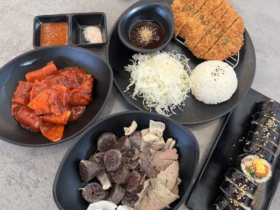 무봉리 토종순대국 오시리아점 이미지